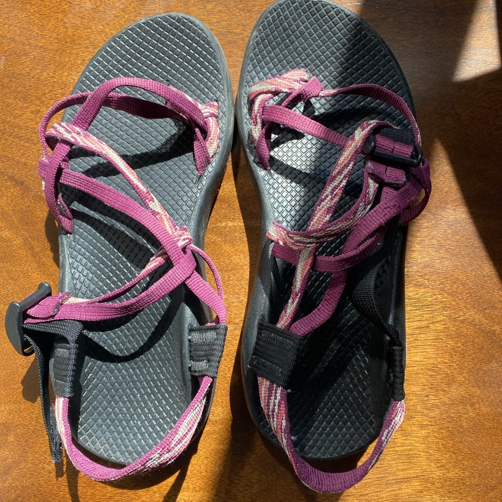Women’s Purple Chacos